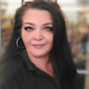 Meet your Posher, Lena